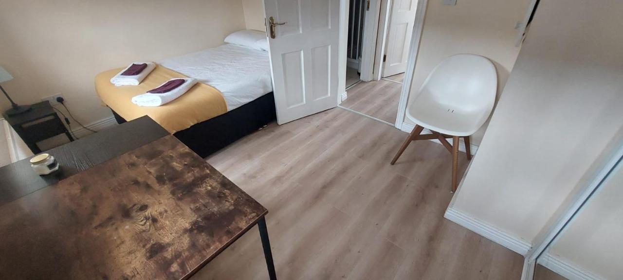 Modern City Centre House In Heart Of Galway City Экстерьер фото