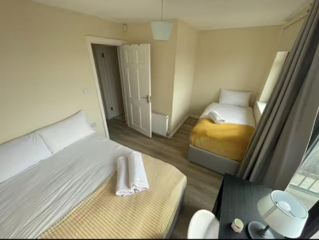 Modern City Centre House In Heart Of Galway City Экстерьер фото