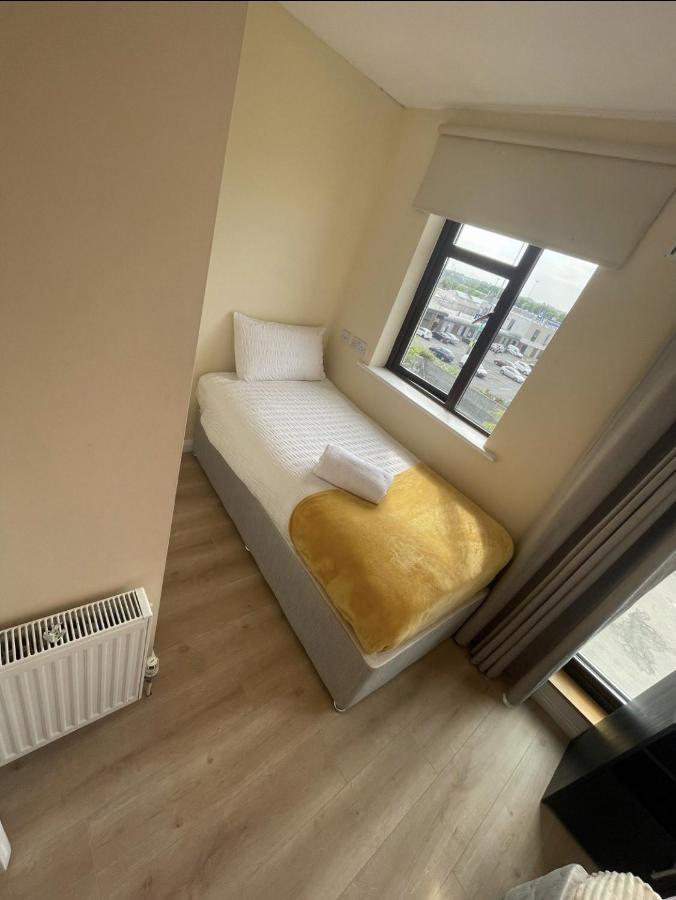 Modern City Centre House In Heart Of Galway City Экстерьер фото