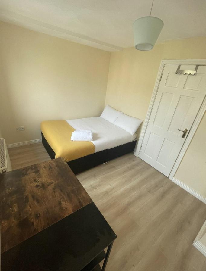 Modern City Centre House In Heart Of Galway City Экстерьер фото
